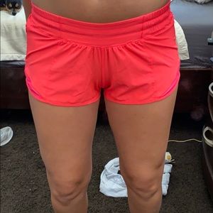 Hotty Hot 2.5 Shorts - size 2